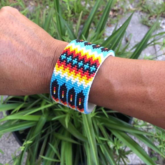 ❌SOLD❌Native American Beaded Bracelet - Picture 9 of 9